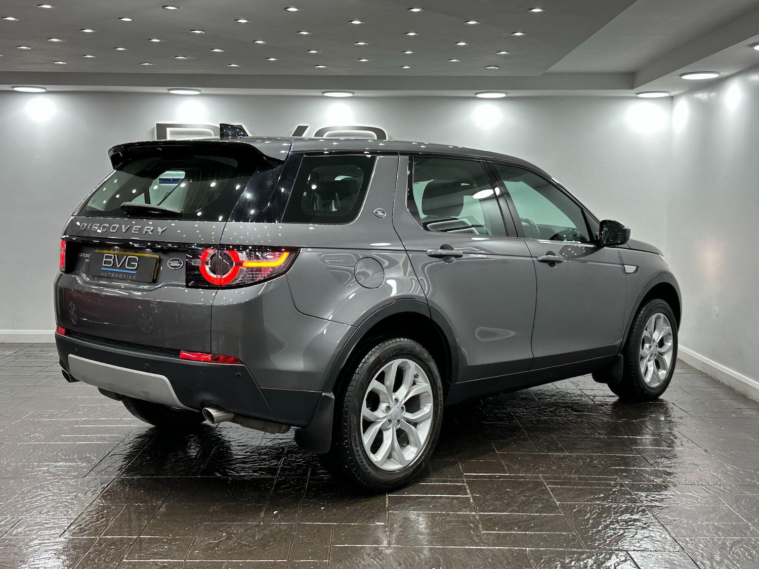 Used Land Rover Discovery Sport 2016 for sale - 76918677: Photo 10