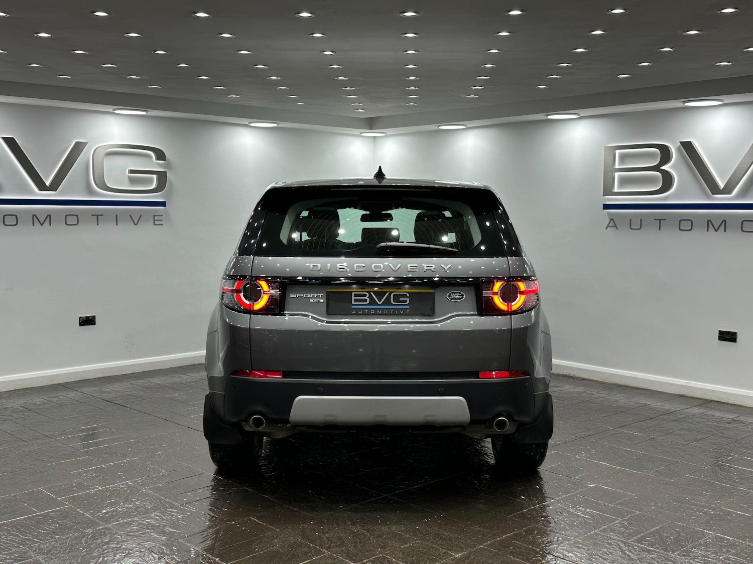 Used Land Rover Discovery Sport 2016 for sale - 76918677: Photo 11