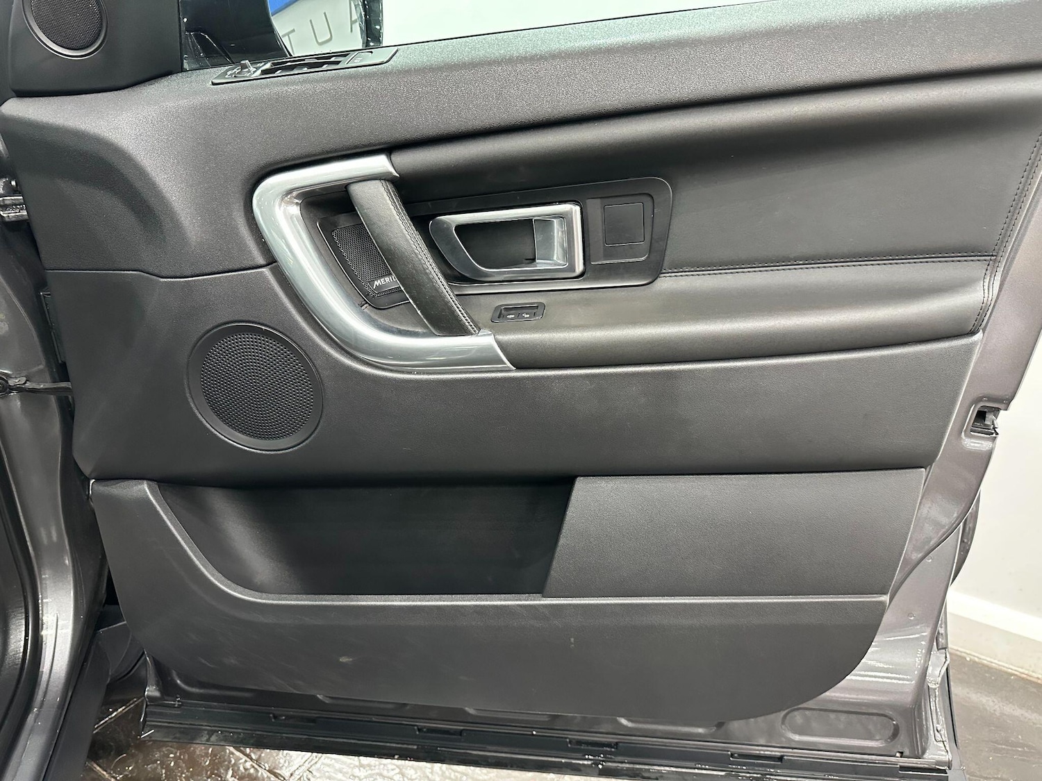 Used Land Rover Discovery Sport 2016 for sale - 76918677: Photo 27