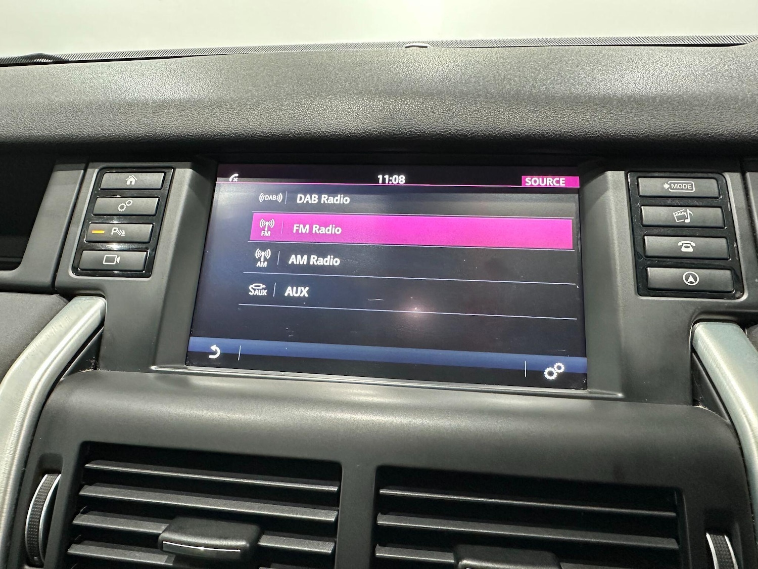 Used Land Rover Discovery Sport 2016 for sale - 76918677: Photo 35