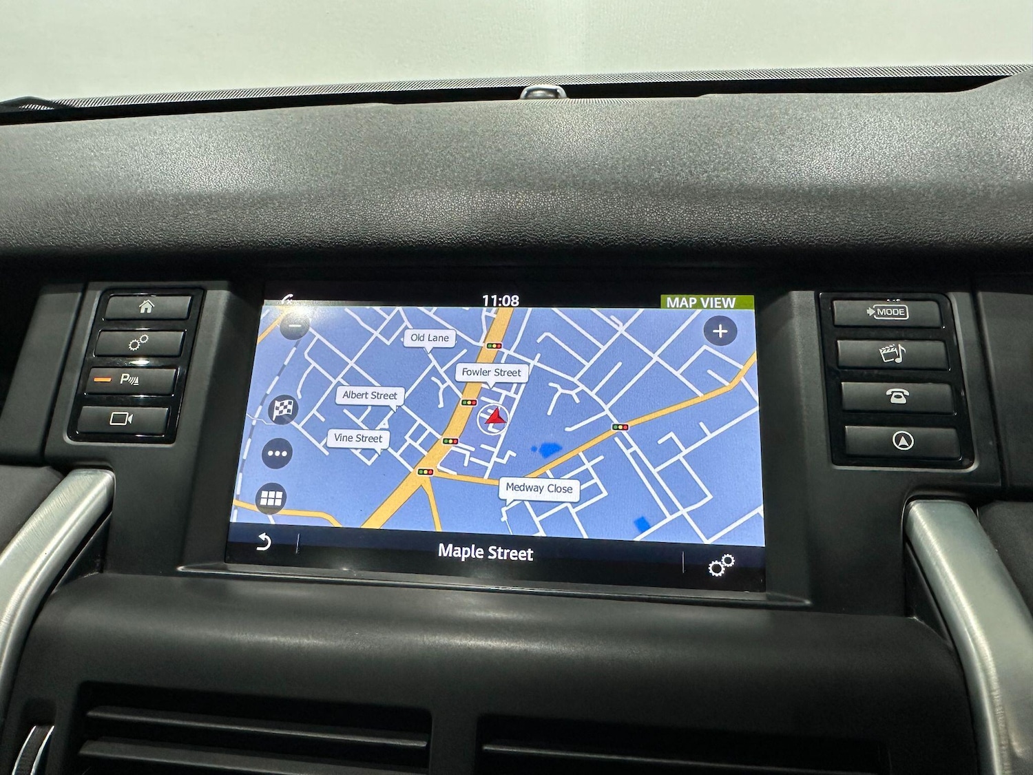 Used Land Rover Discovery Sport 2016 for sale - 76918677: Photo 37