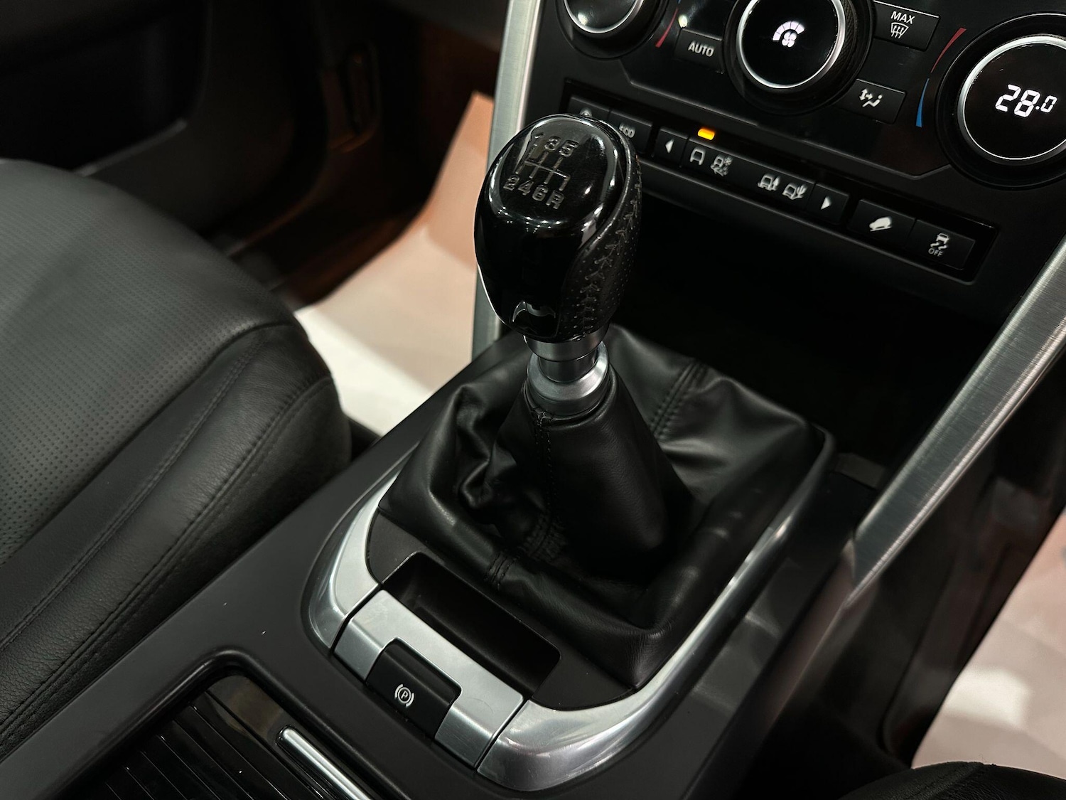 Used Land Rover Discovery Sport 2016 for sale - 76918677: Photo 41