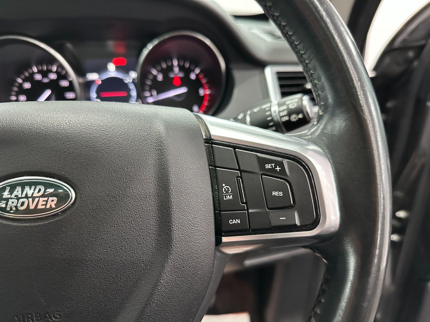 Used Land Rover Discovery Sport 2016 for sale - 76918677: Photo 45