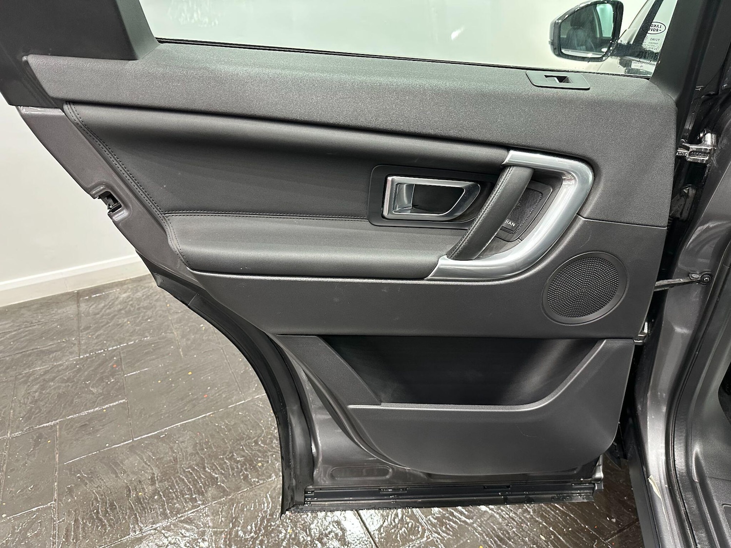 Used Land Rover Discovery Sport 2016 for sale - 76918677: Photo 54