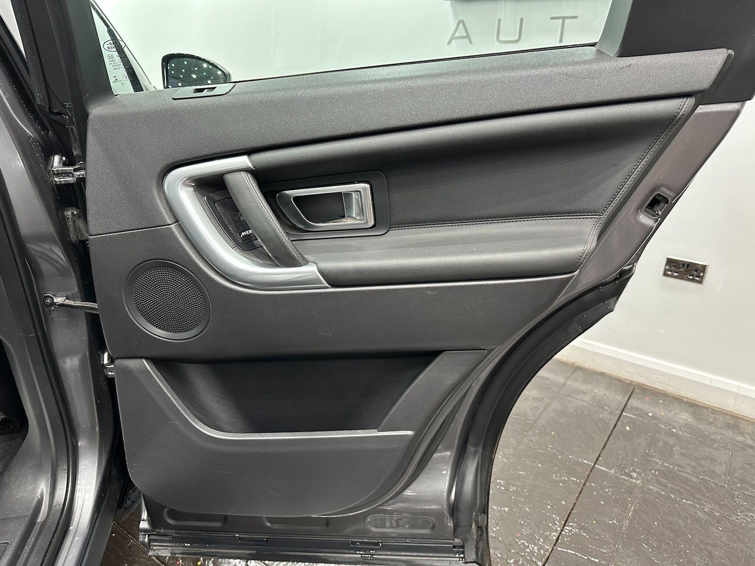 Used Land Rover Discovery Sport 2016 for sale - 76918677: Photo 58