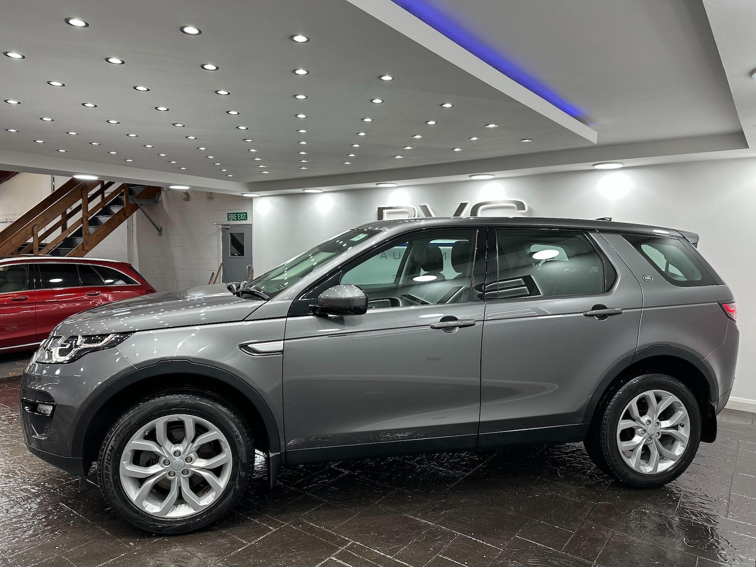 Used Land Rover Discovery Sport 2016 for sale - 76918677: Photo 9