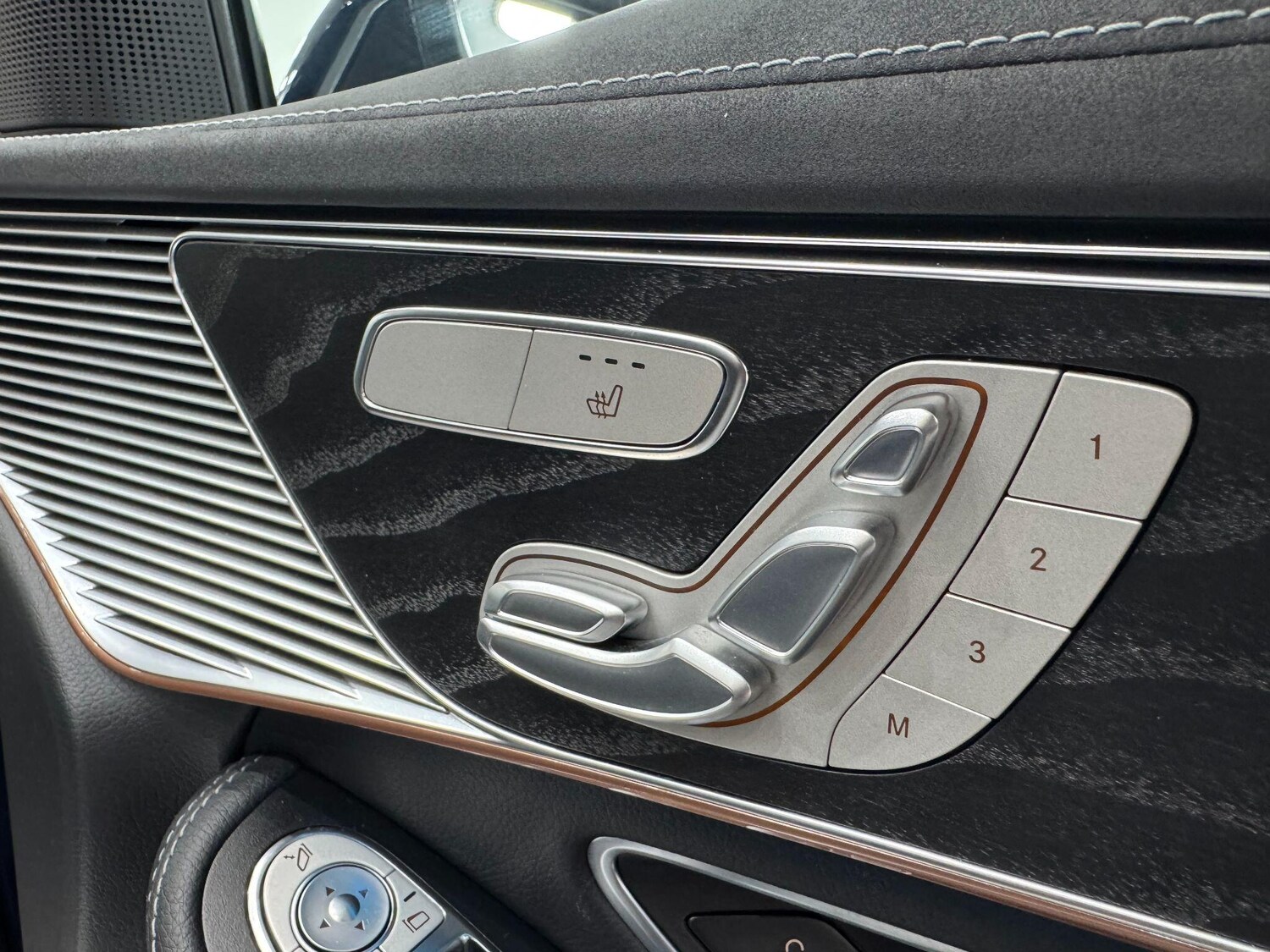 Used Mercedes-Benz EQC 2022 for sale - 77840021: Photo 29