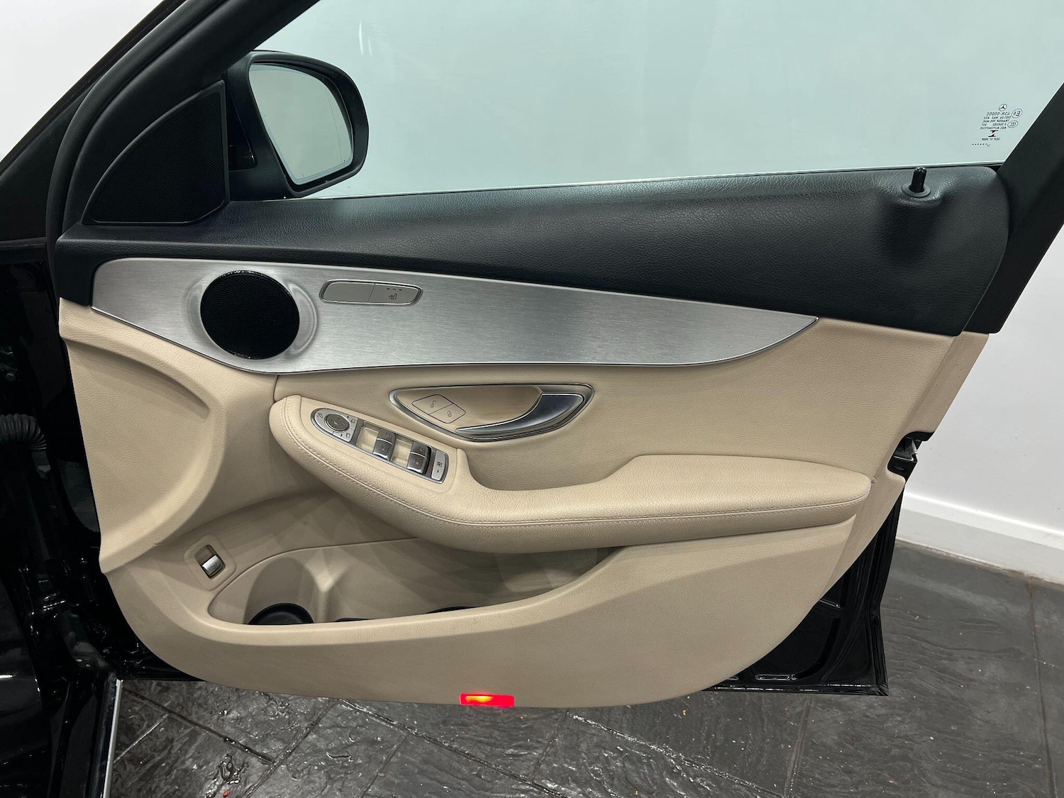 Used Mercedes-Benz C Class 2017 for sale - 76607740: Photo 28