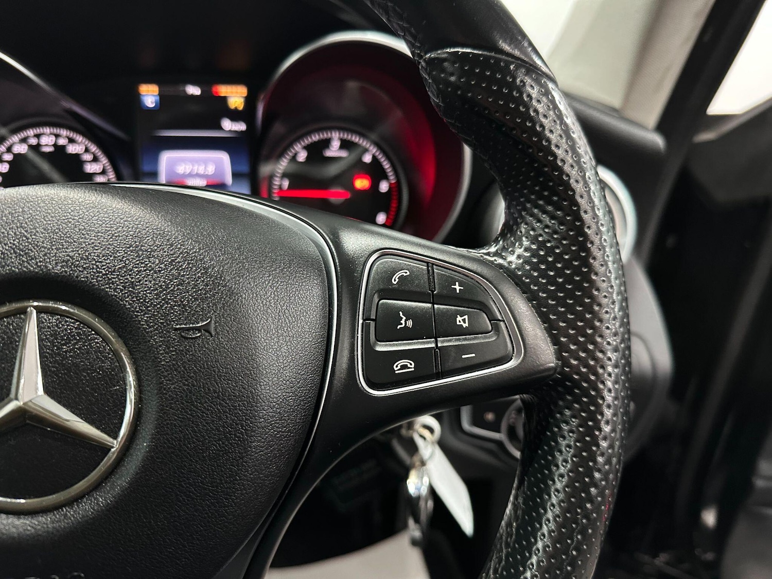 Used Mercedes-Benz C Class 2016 for sale - 76823671: Photo 38