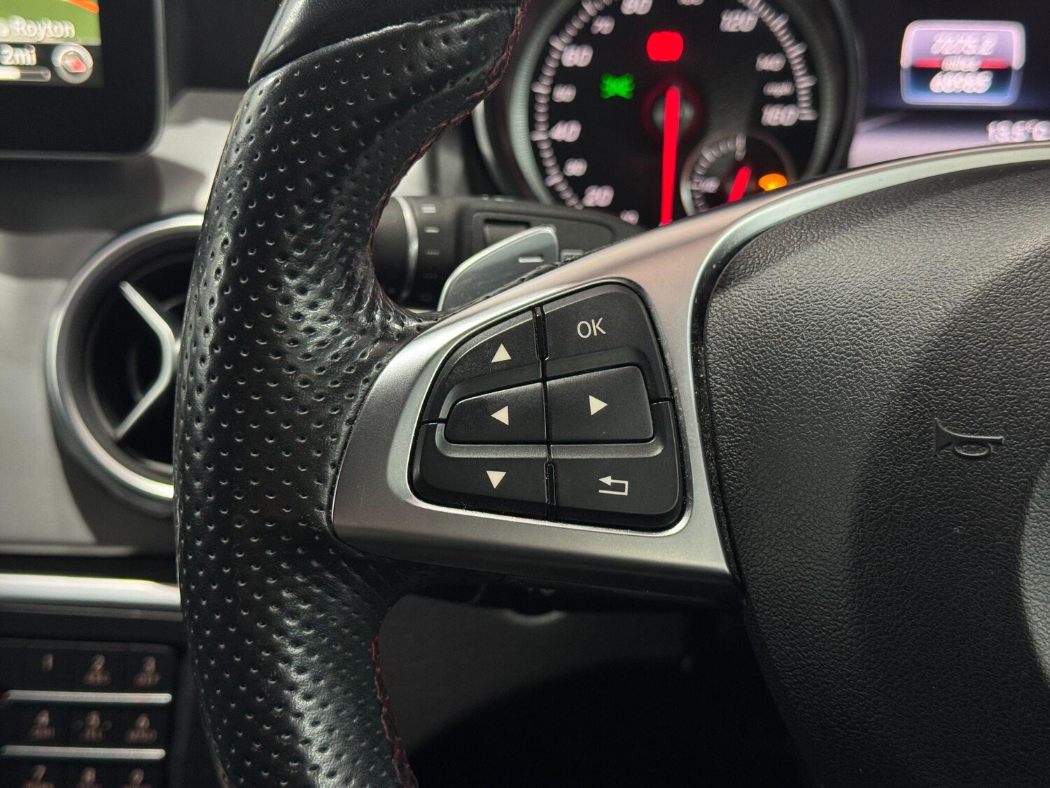 Used Mercedes-Benz GLA 2017 for sale - 77523817: Photo 43