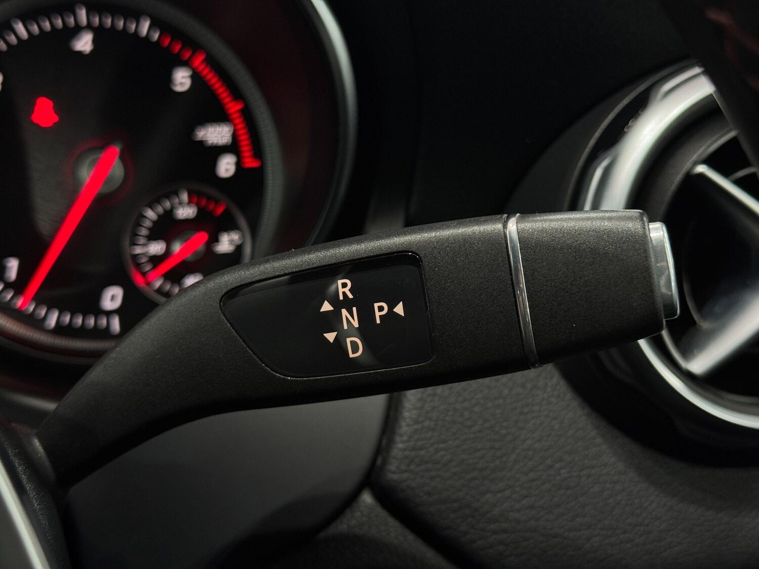 Used Mercedes-Benz GLA 2017 for sale - 77523817: Photo 46