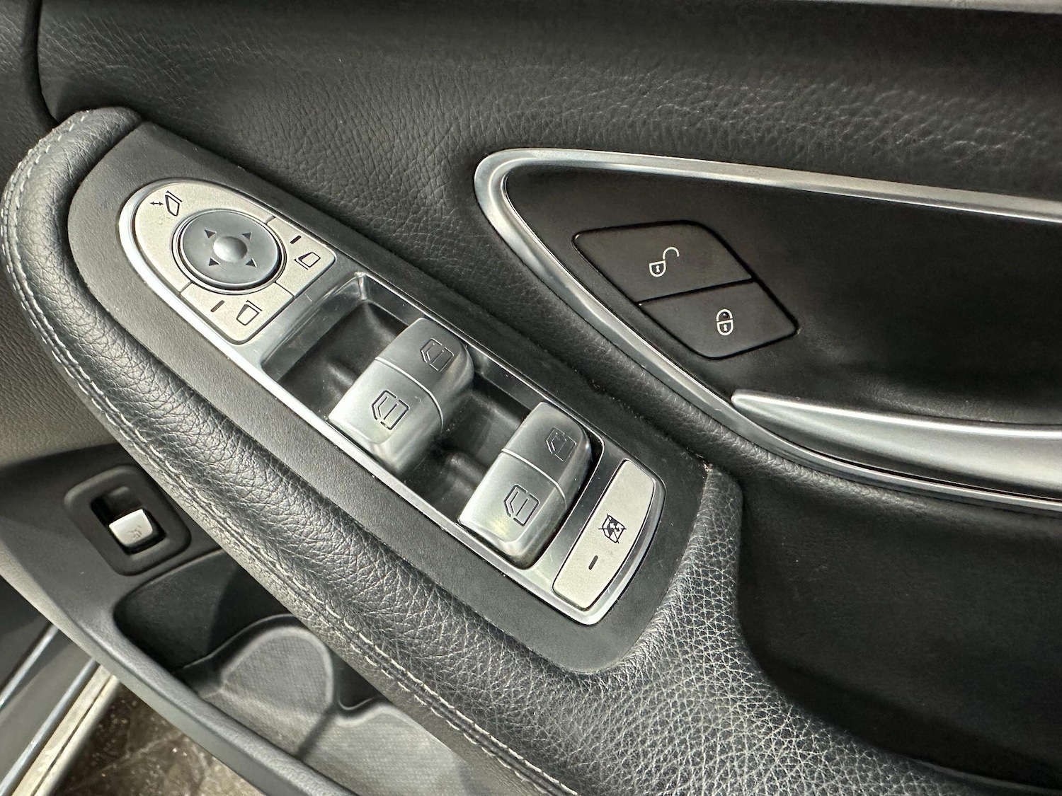 Used Mercedes-Benz C Class 2017 for sale - 77015791: Photo 26