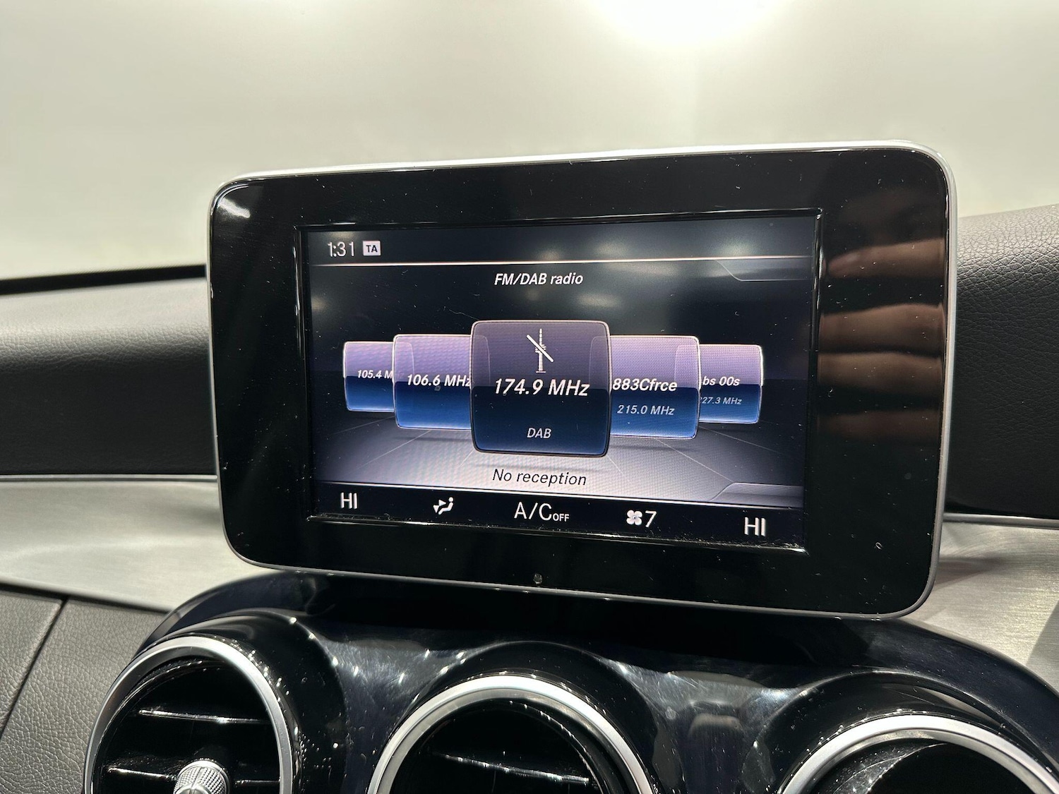 Used Mercedes-Benz C Class 2017 for sale - 77015791: Photo 32