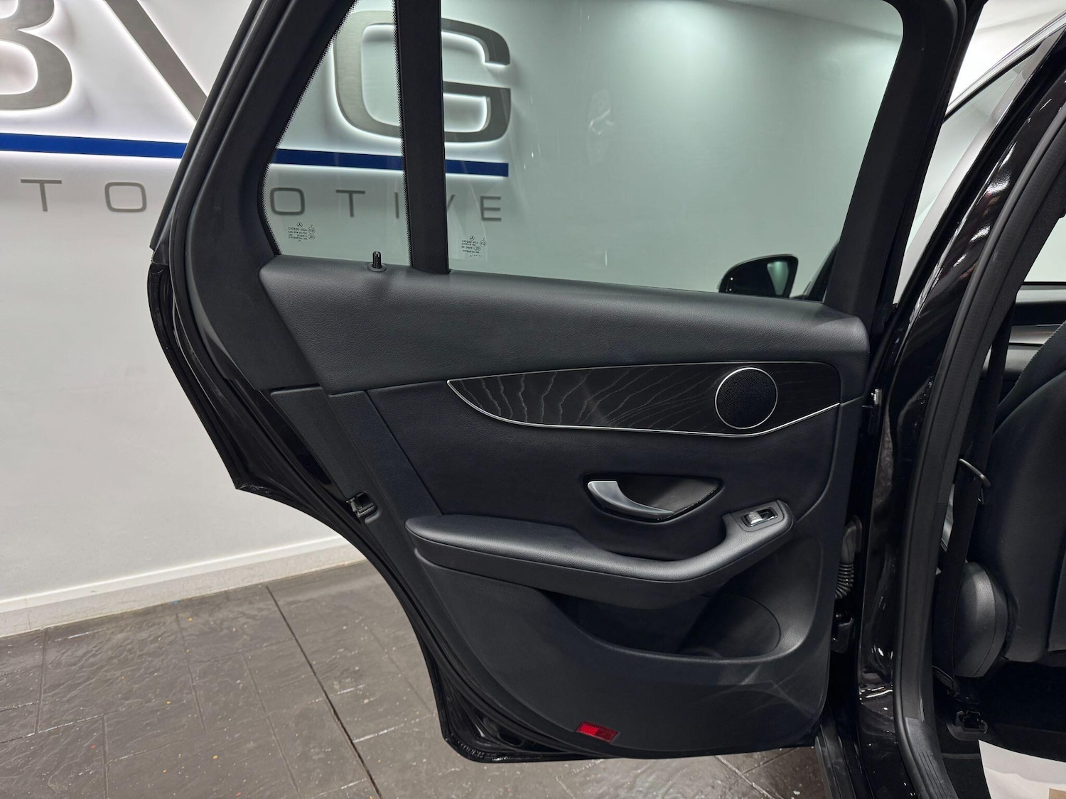 Used Mercedes-Benz GLC 2018 for sale - 78072424: Photo 54