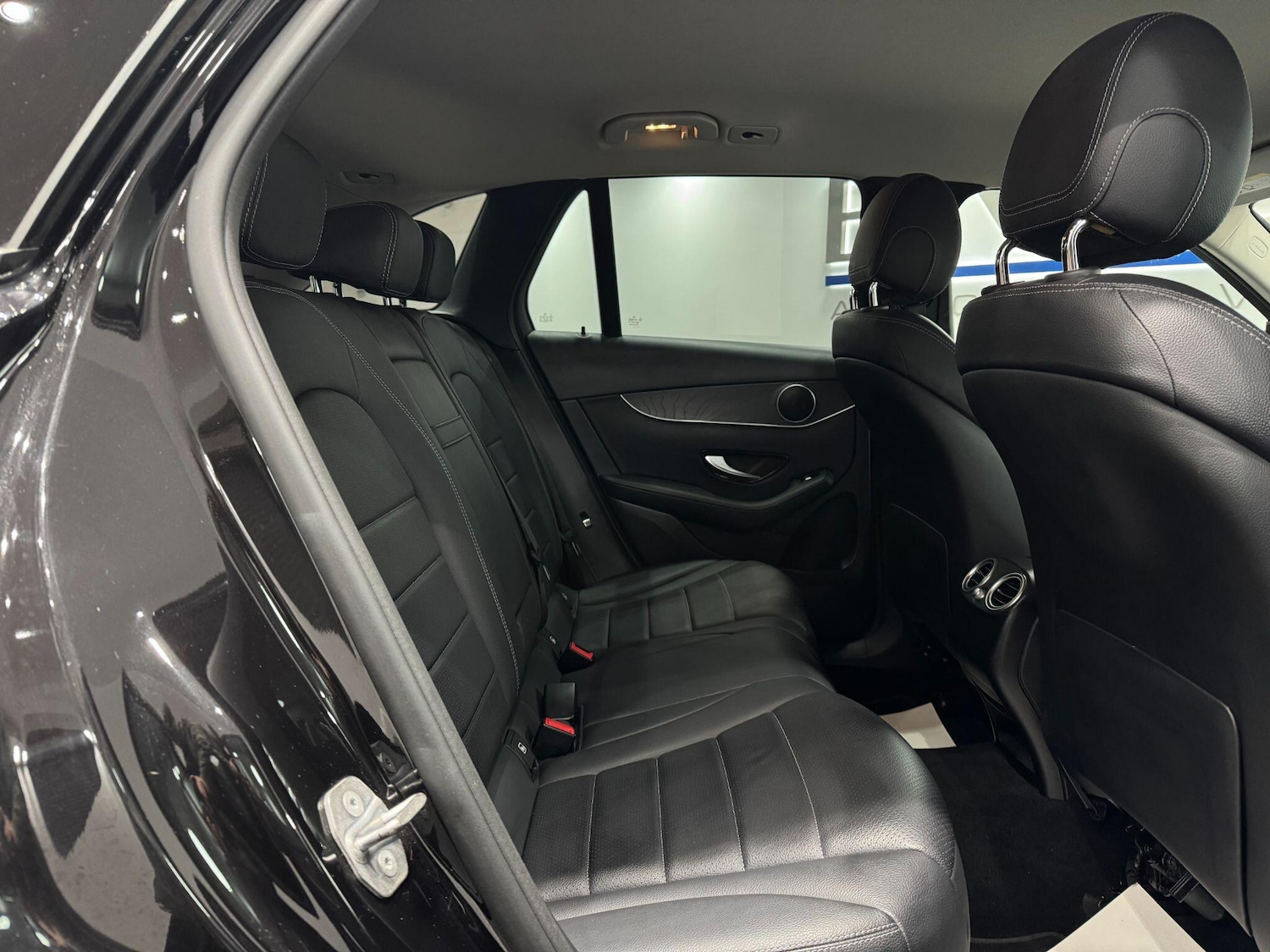 Used Mercedes-Benz GLC 2018 for sale - 78072424: Photo 58