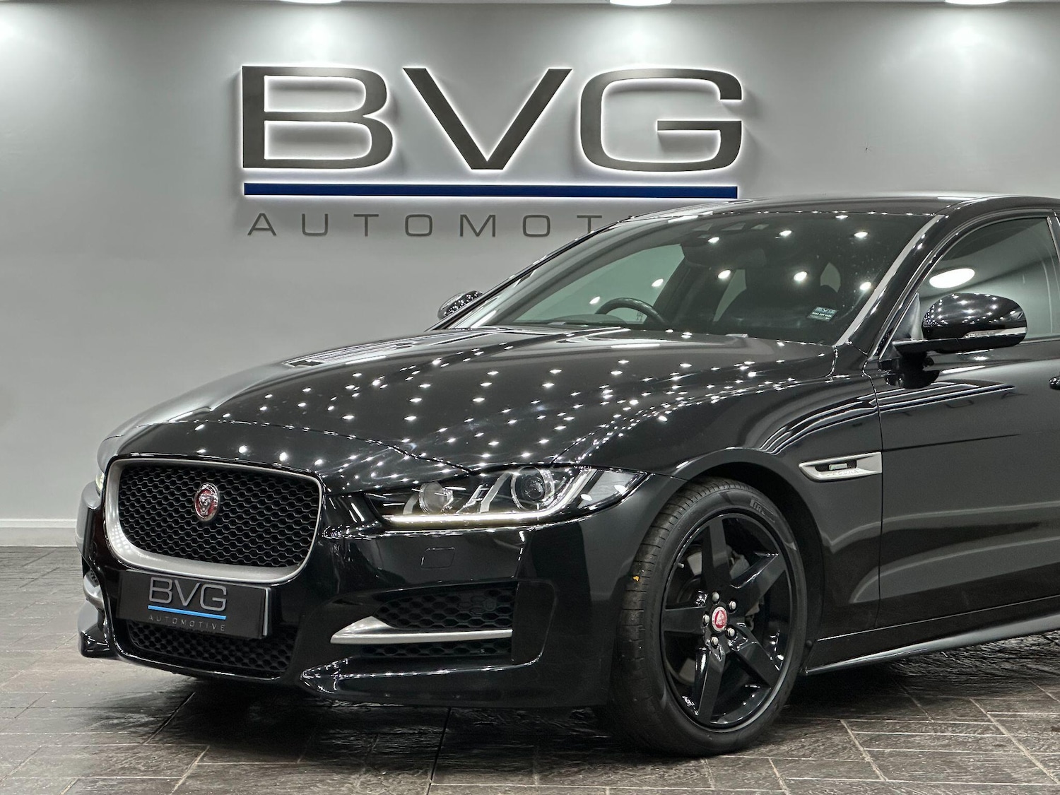 Used Jaguar XE 2016 for sale - 76887388: Photo 14