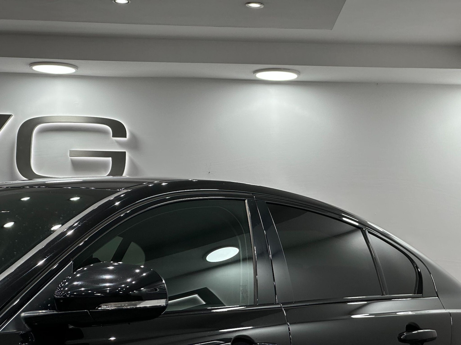 Used Jaguar XE 2016 for sale - 76887388: Photo 17