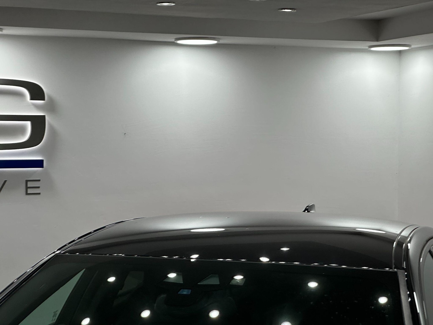 Used Jaguar XE 2016 for sale - 76887388: Photo 18