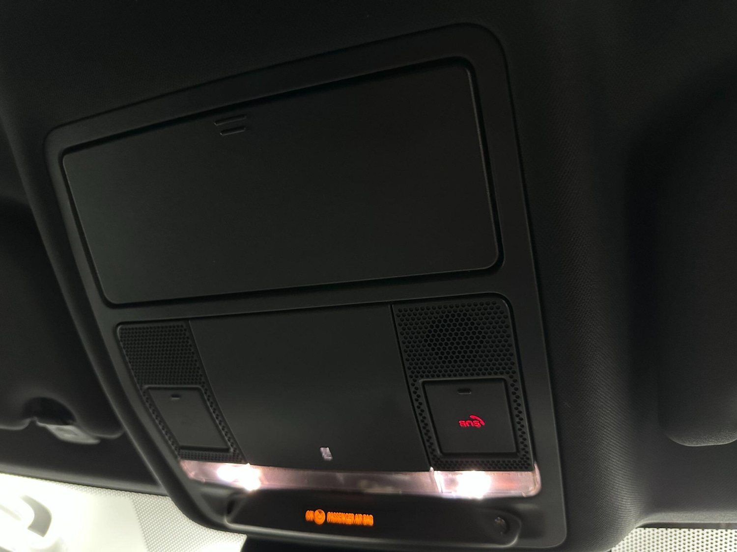 Used Jaguar XE 2016 for sale - 76887388: Photo 27