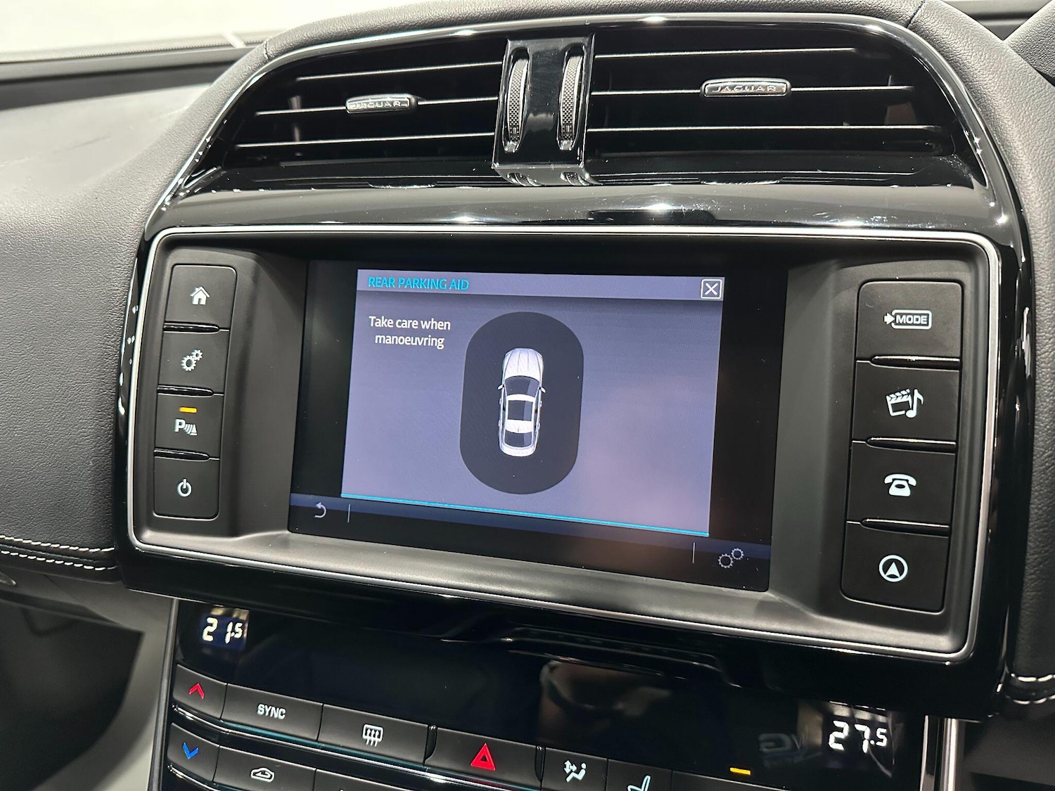 Used Jaguar XE 2016 for sale - 76887388: Photo 33