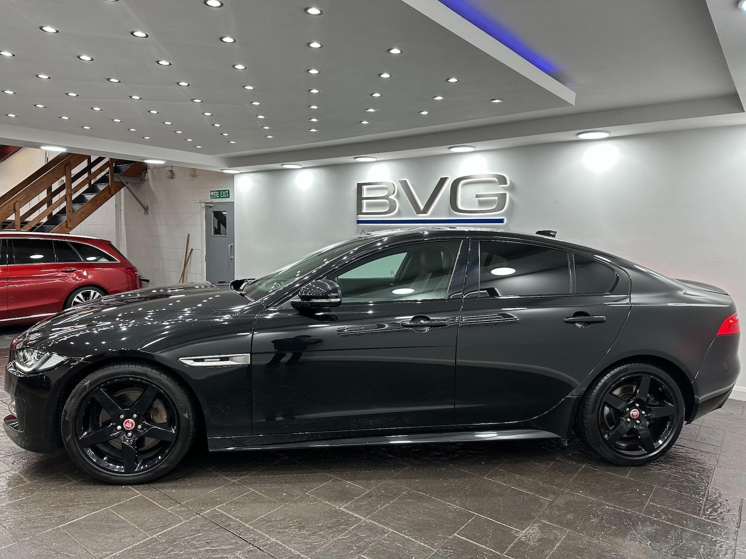 Used Jaguar XE 2016 for sale - 76887388: Photo 8