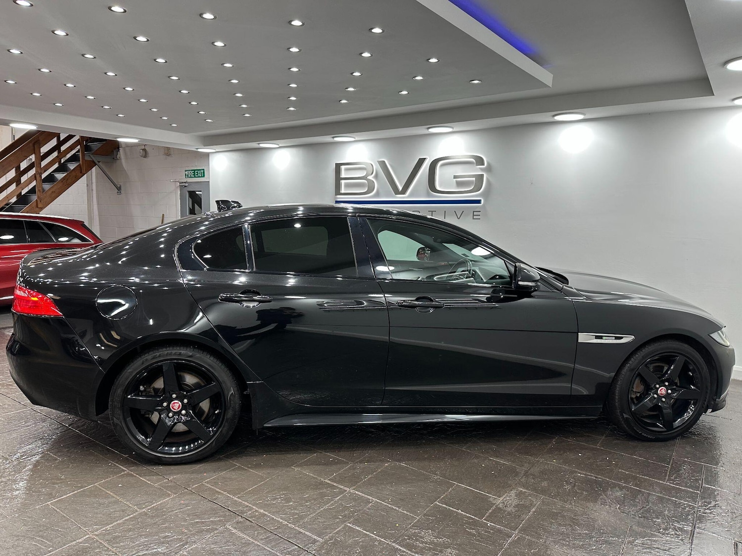 Used Jaguar XE 2016 for sale - 76887388: Photo 9