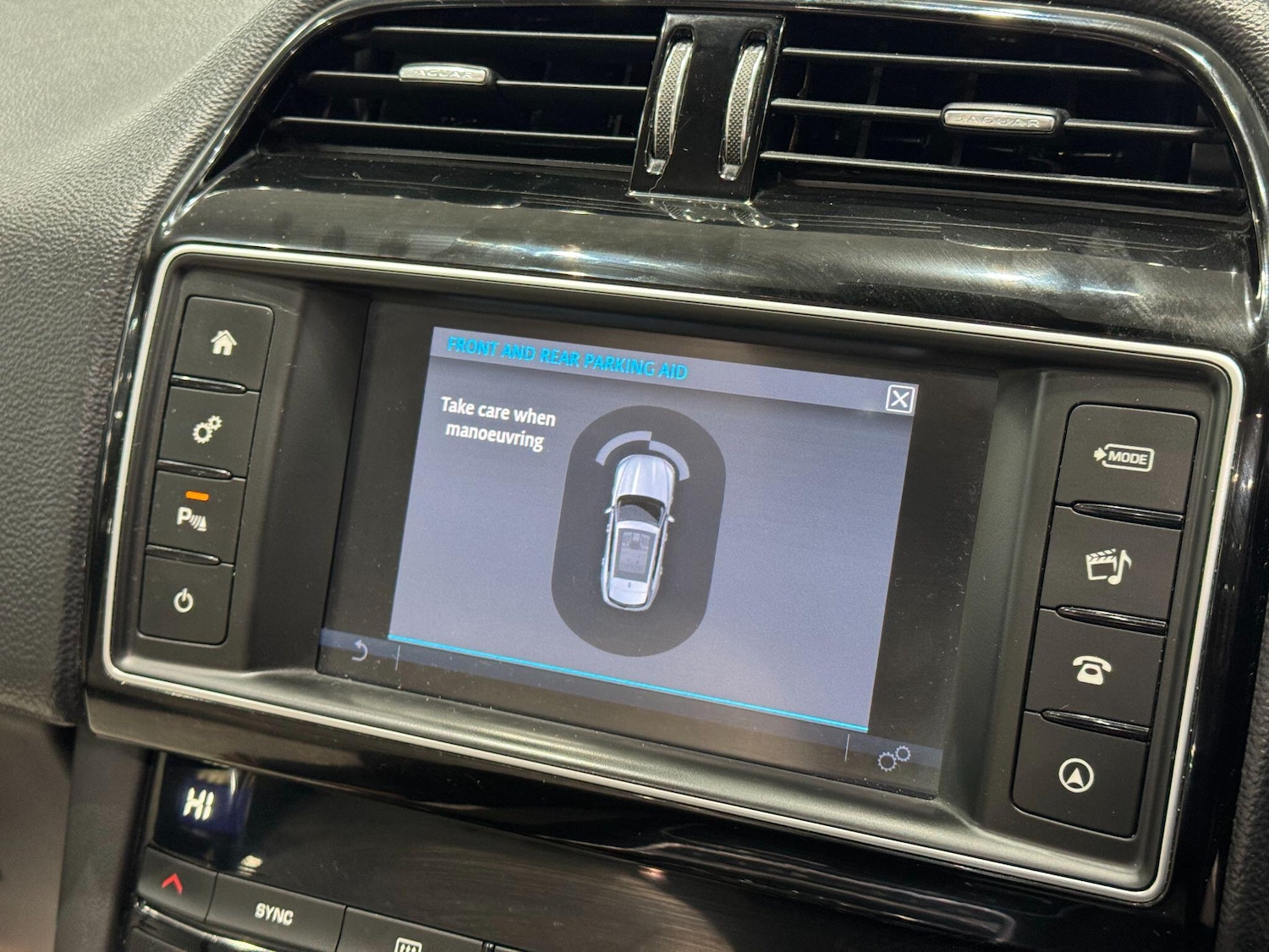 Used Jaguar F-Pace 2016 for sale - 77587286: Photo 36