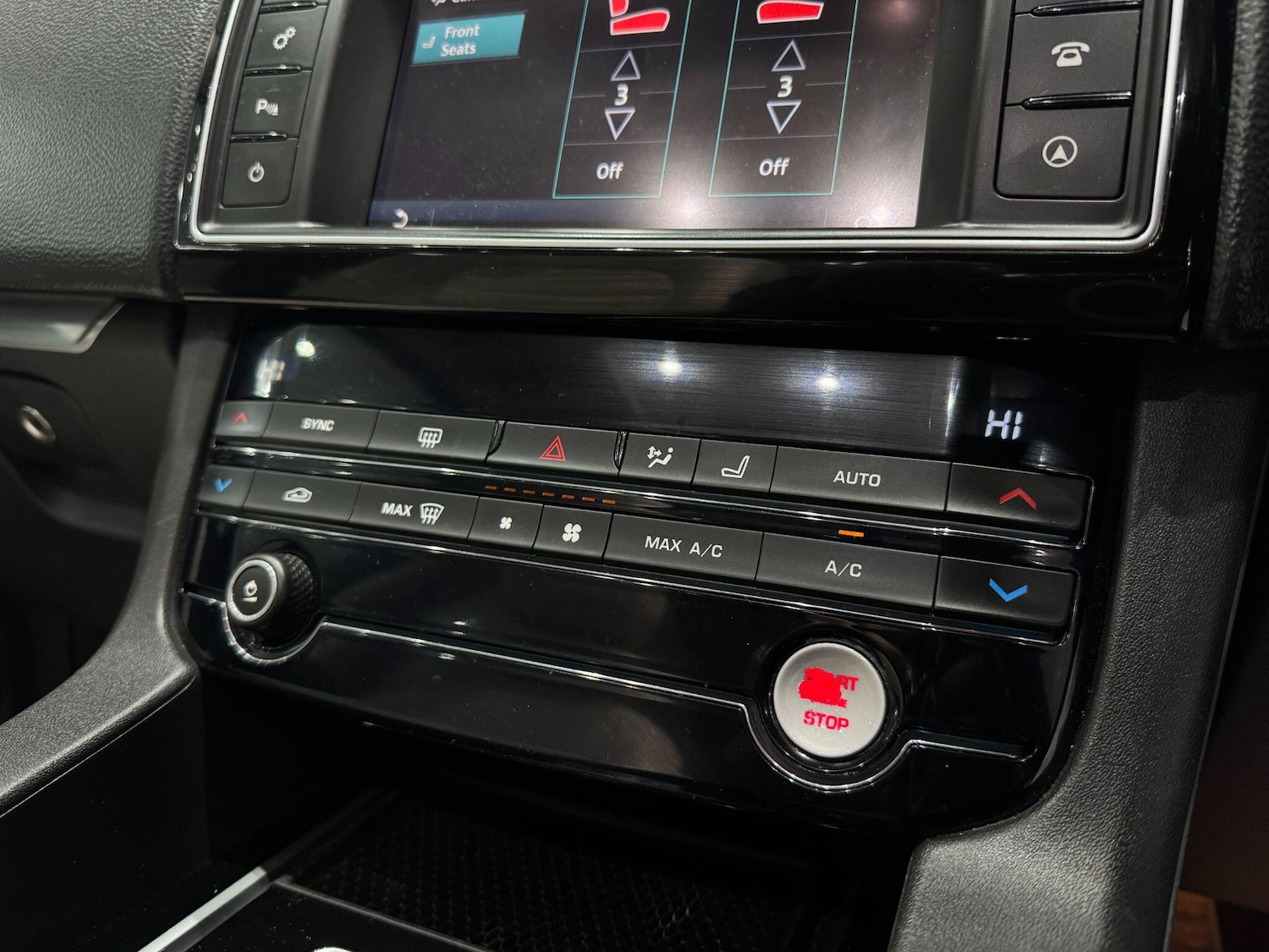 Used Jaguar F-Pace 2016 for sale - 77587286: Photo 38