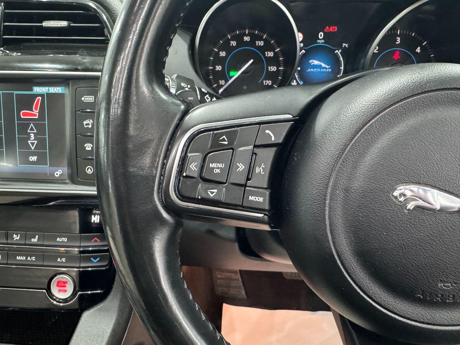 Used Jaguar F-Pace 2016 for sale - 77587286: Photo 41