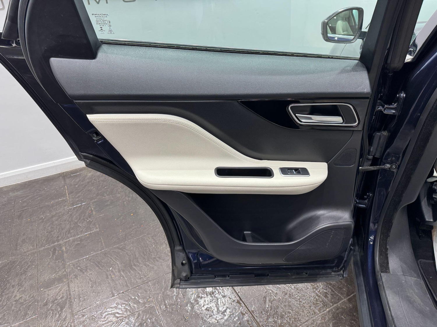 Used Jaguar F-Pace 2016 for sale - 77587286: Photo 51