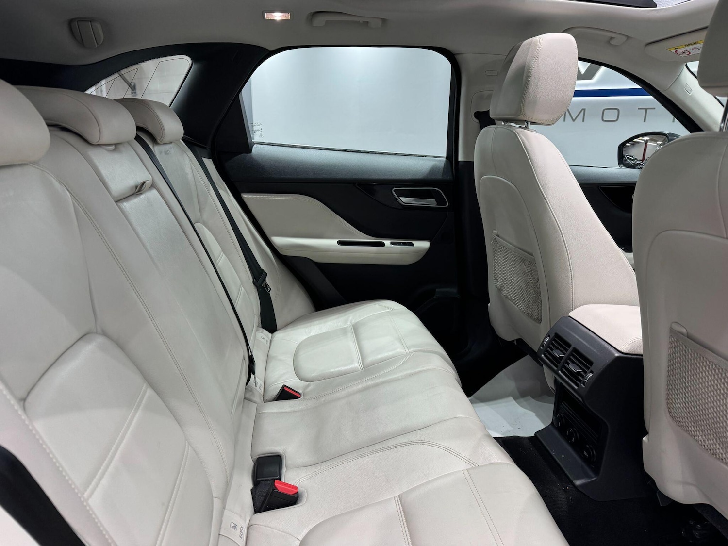 Used Jaguar F-Pace 2016 for sale - 77587286: Photo 57