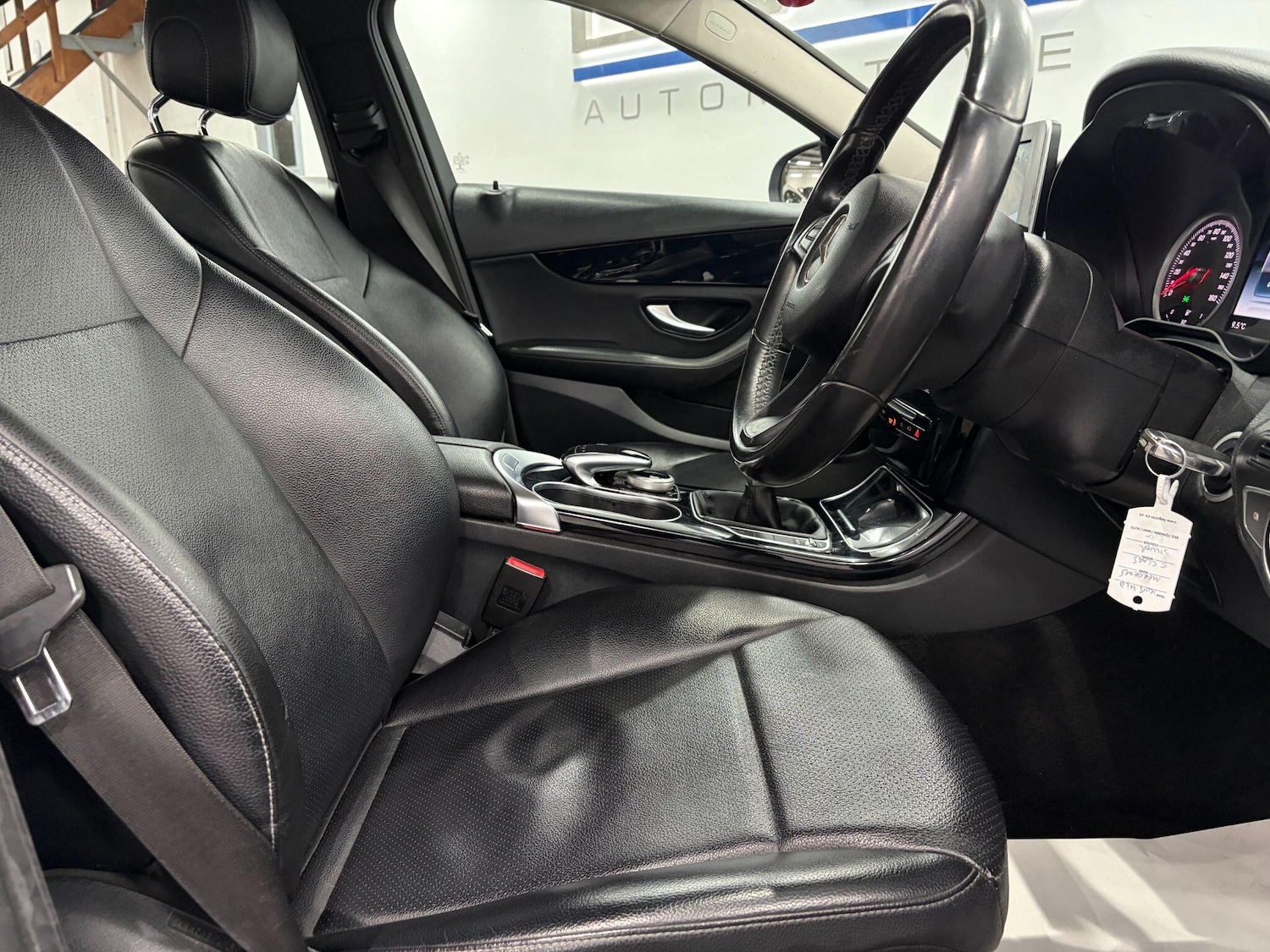 Used Mercedes-Benz C Class 2015 for sale - 77267720: Photo 24