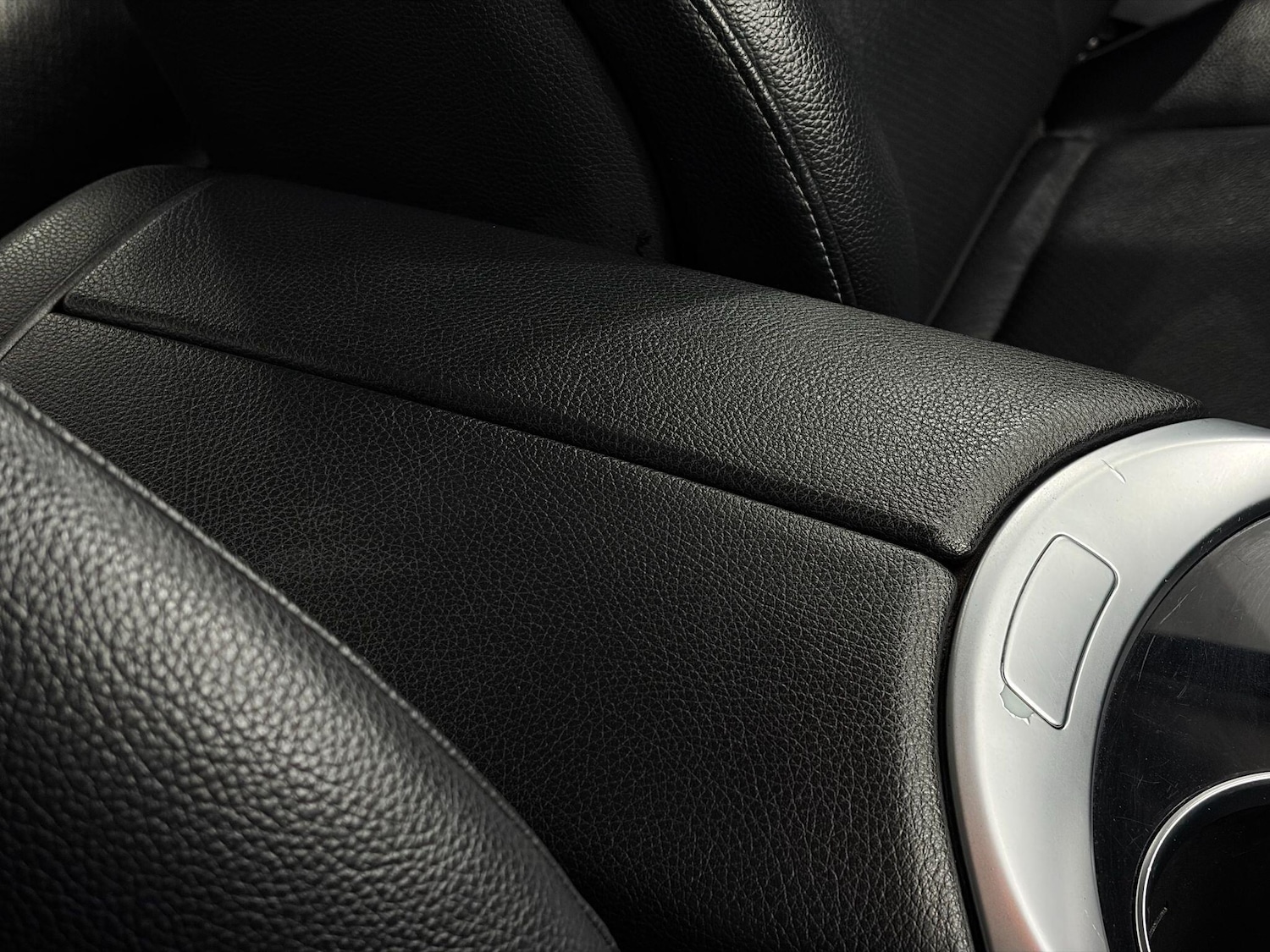 Used Mercedes-Benz C Class 2015 for sale - 77267720: Photo 41