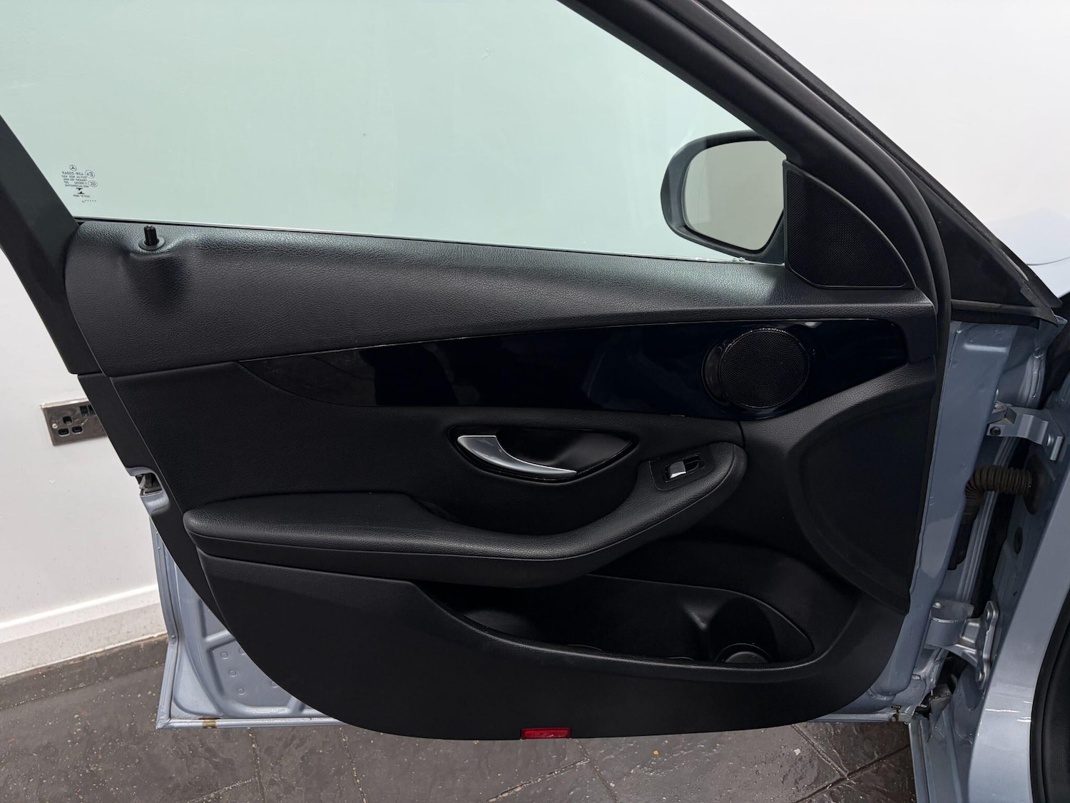 Used Mercedes-Benz C Class 2015 for sale - 77267720: Photo 48