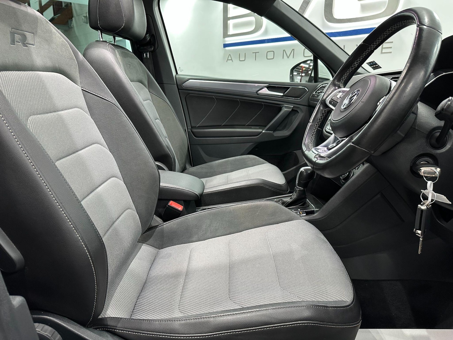 Used Volkswagen Tiguan 2016 for sale - 77091481: Photo 24