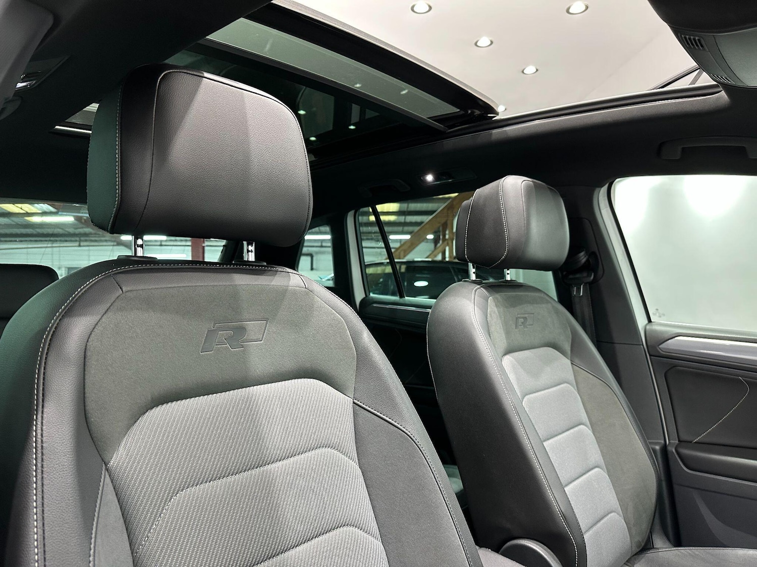 Used Volkswagen Tiguan 2016 for sale - 77091481: Photo 25