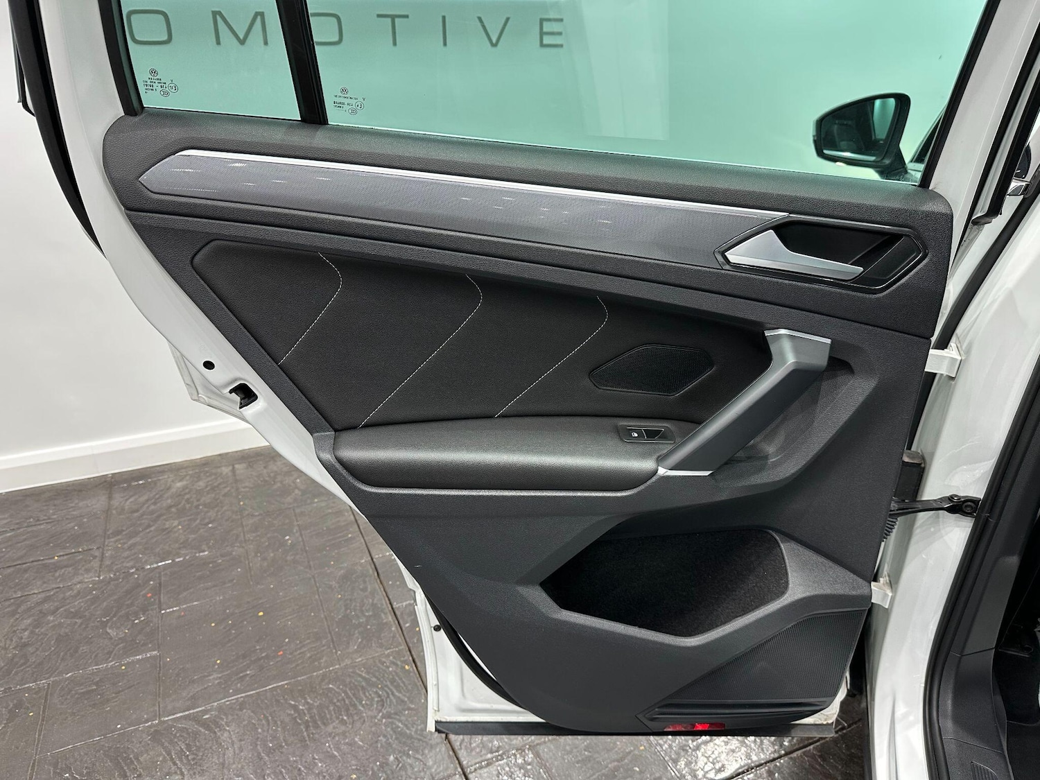 Used Volkswagen Tiguan 2016 for sale - 77091481: Photo 54