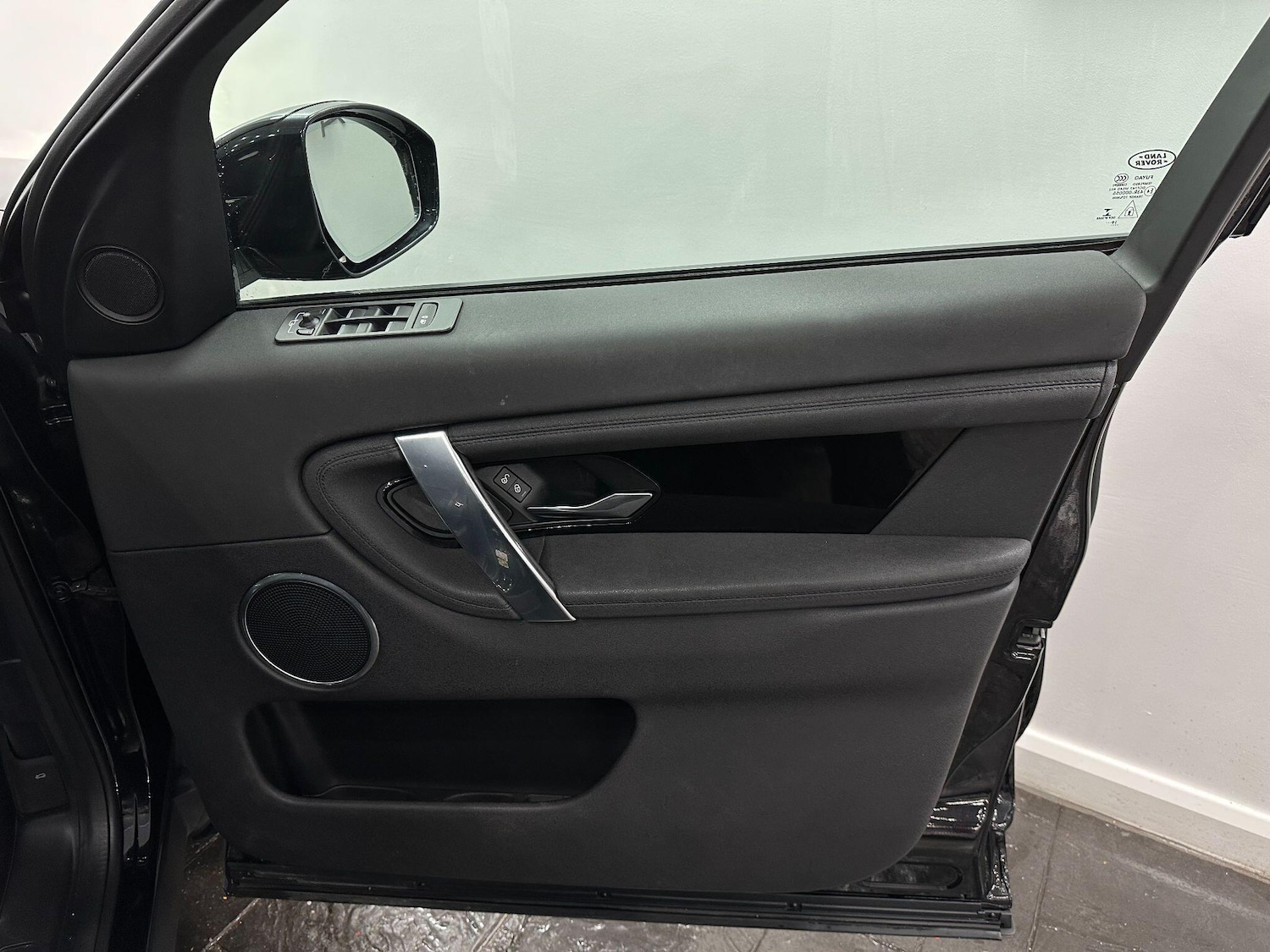 Used Land Rover Discovery Sport 2020 for sale - 77267214: Photo 31