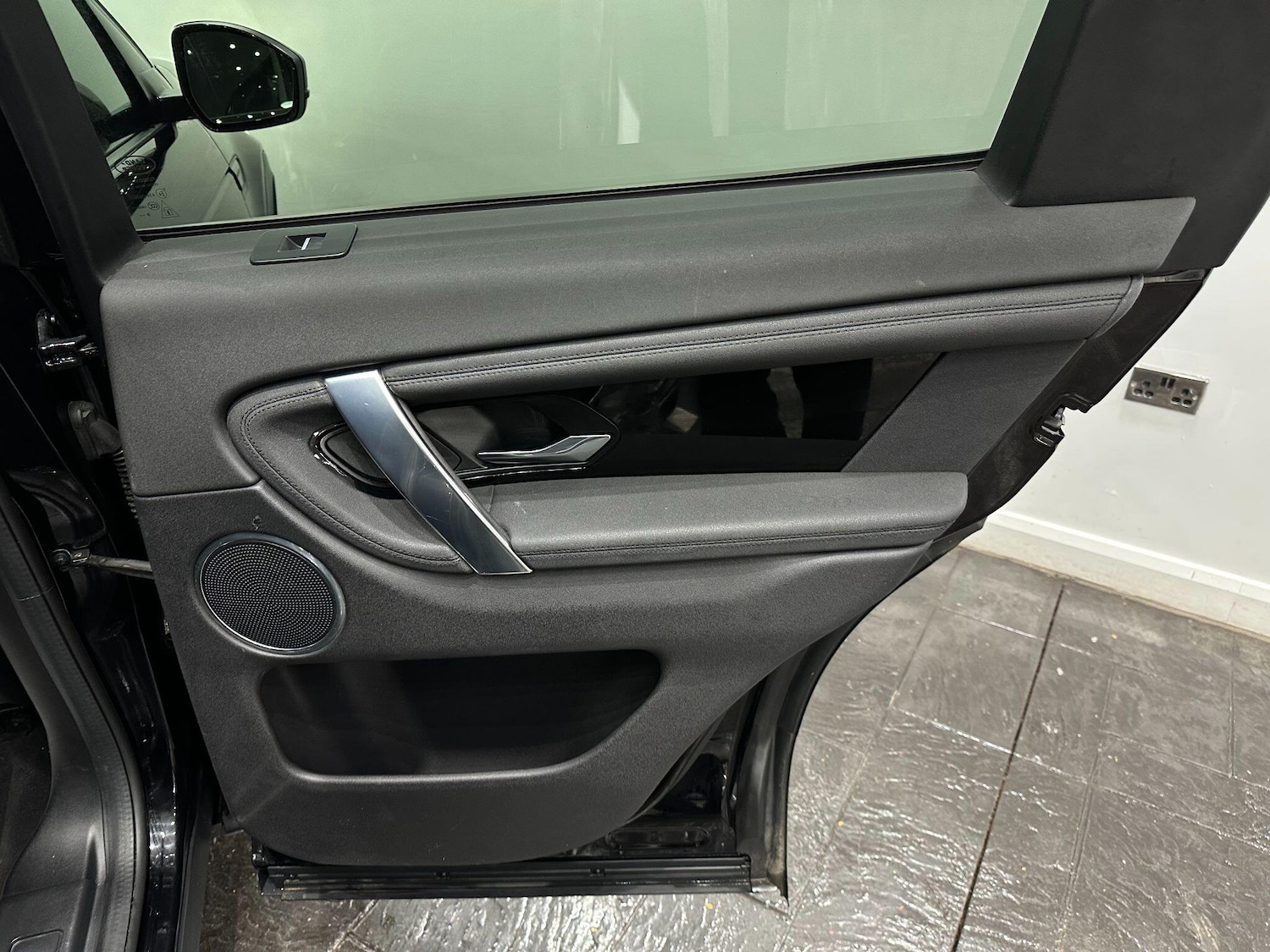 Used Land Rover Discovery Sport 2020 for sale - 77267214: Photo 64