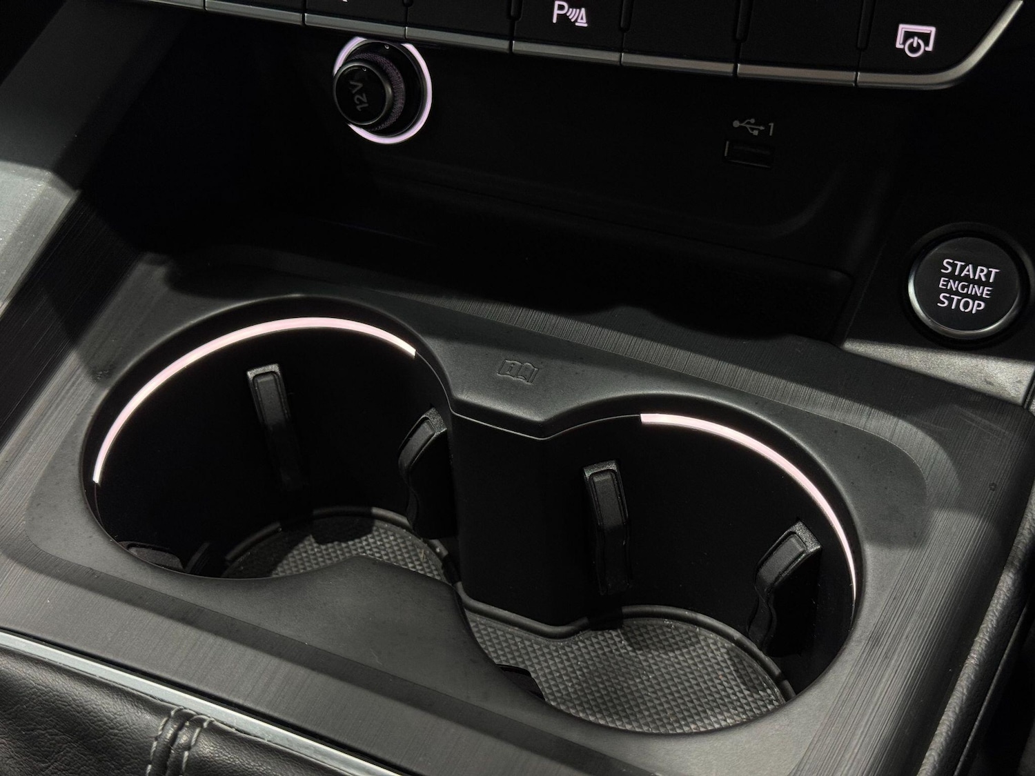 Used Audi A4 2018 for sale - 77331516: Photo 37