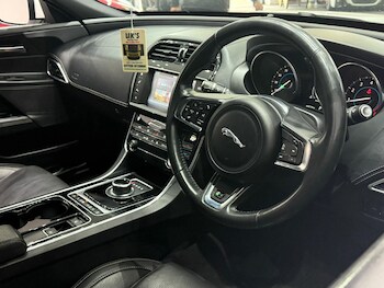 Used Jaguar XE 2016 for sale - 75658619: Photo