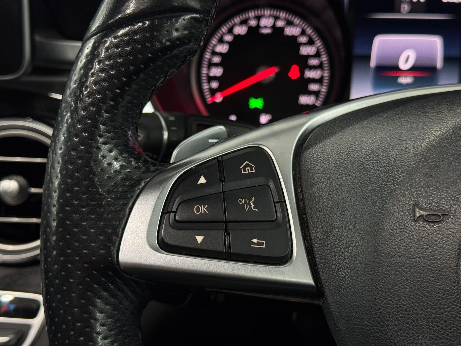 Used Mercedes-Benz GLC 2018 for sale - 77314865: Photo 45