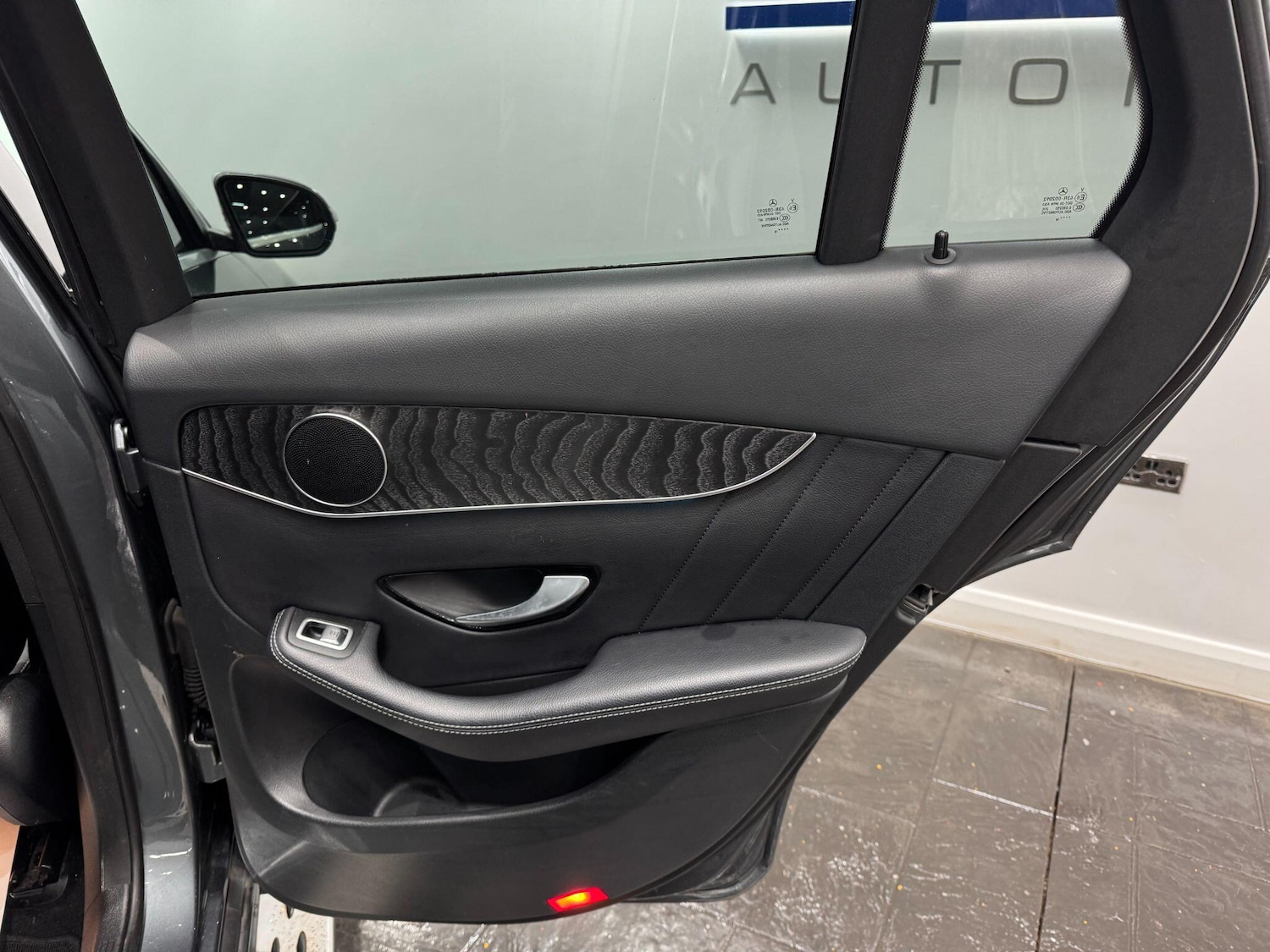 Used Mercedes-Benz GLC 2018 for sale - 77314865: Photo 57