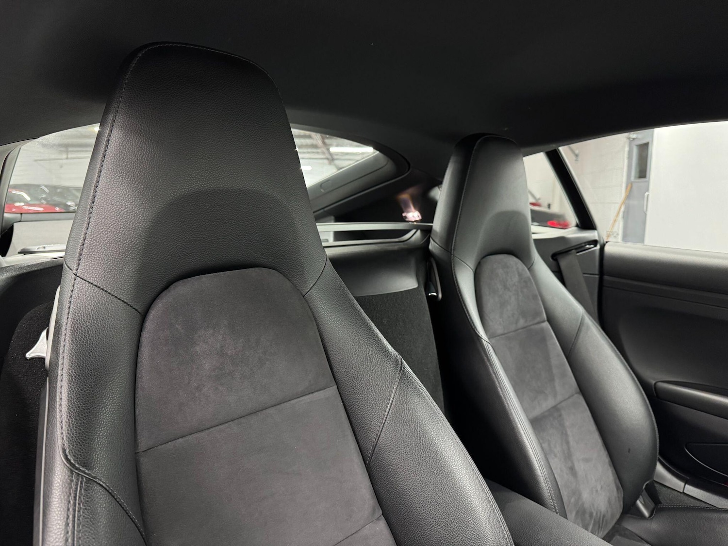 Used Porsche 718 Cayman 2018 for sale - 77163111: Photo 29