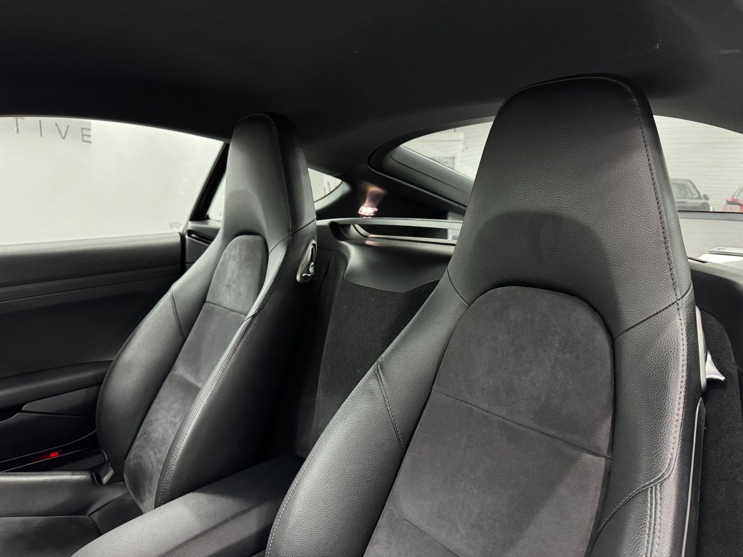 Used Porsche 718 Cayman 2018 for sale - 77163111: Photo 55