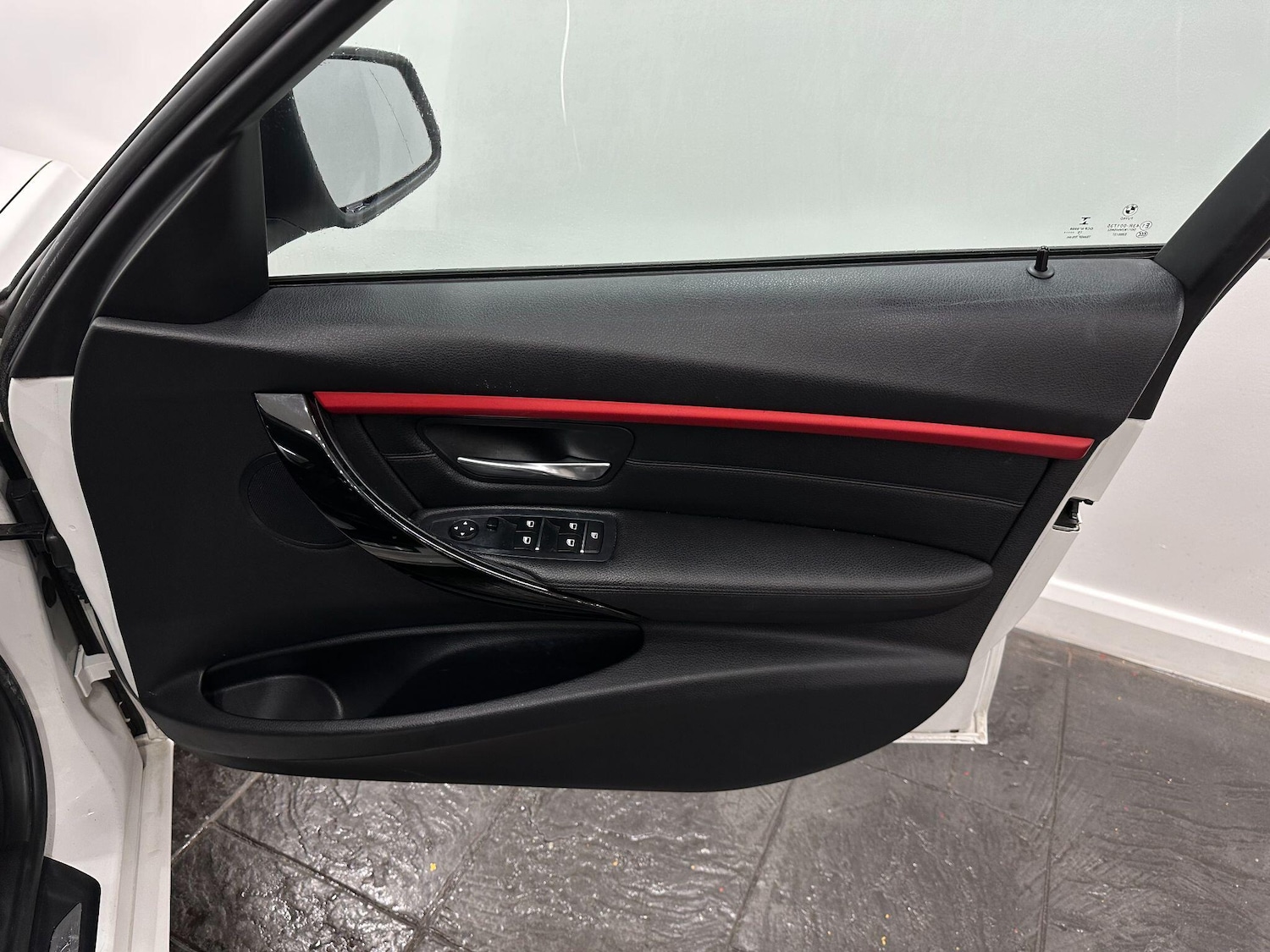 Used BMW 3 Series 2016 for sale - 76424684: Photo 27