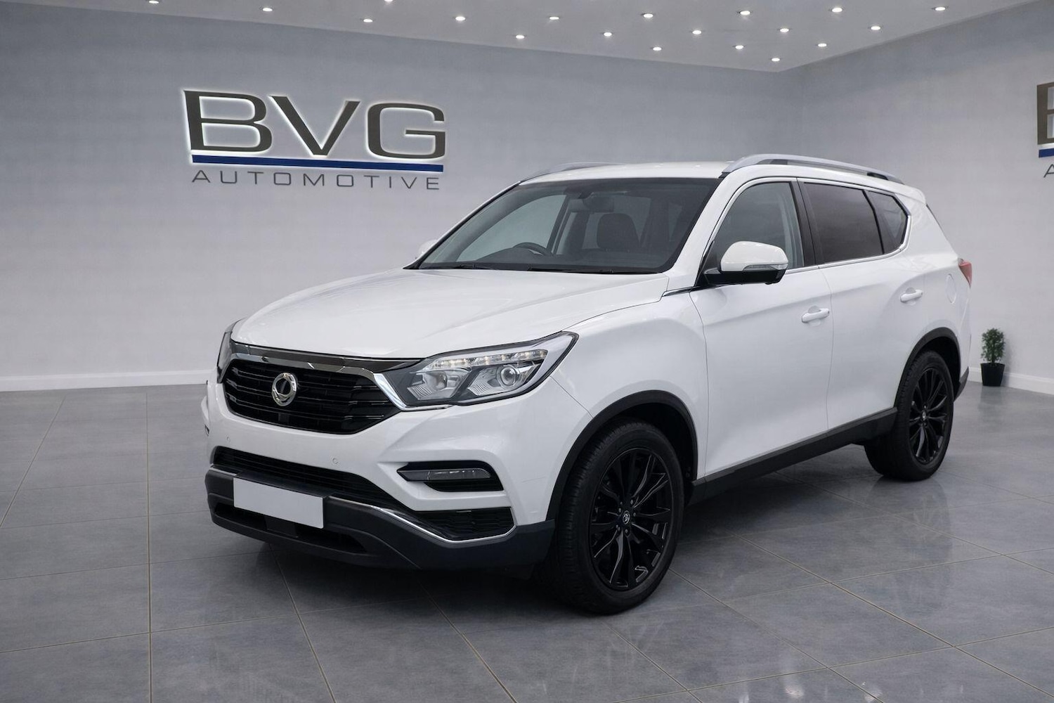 Used Ssangyong Rexton 2018 for sale - 77611452: Photo 1