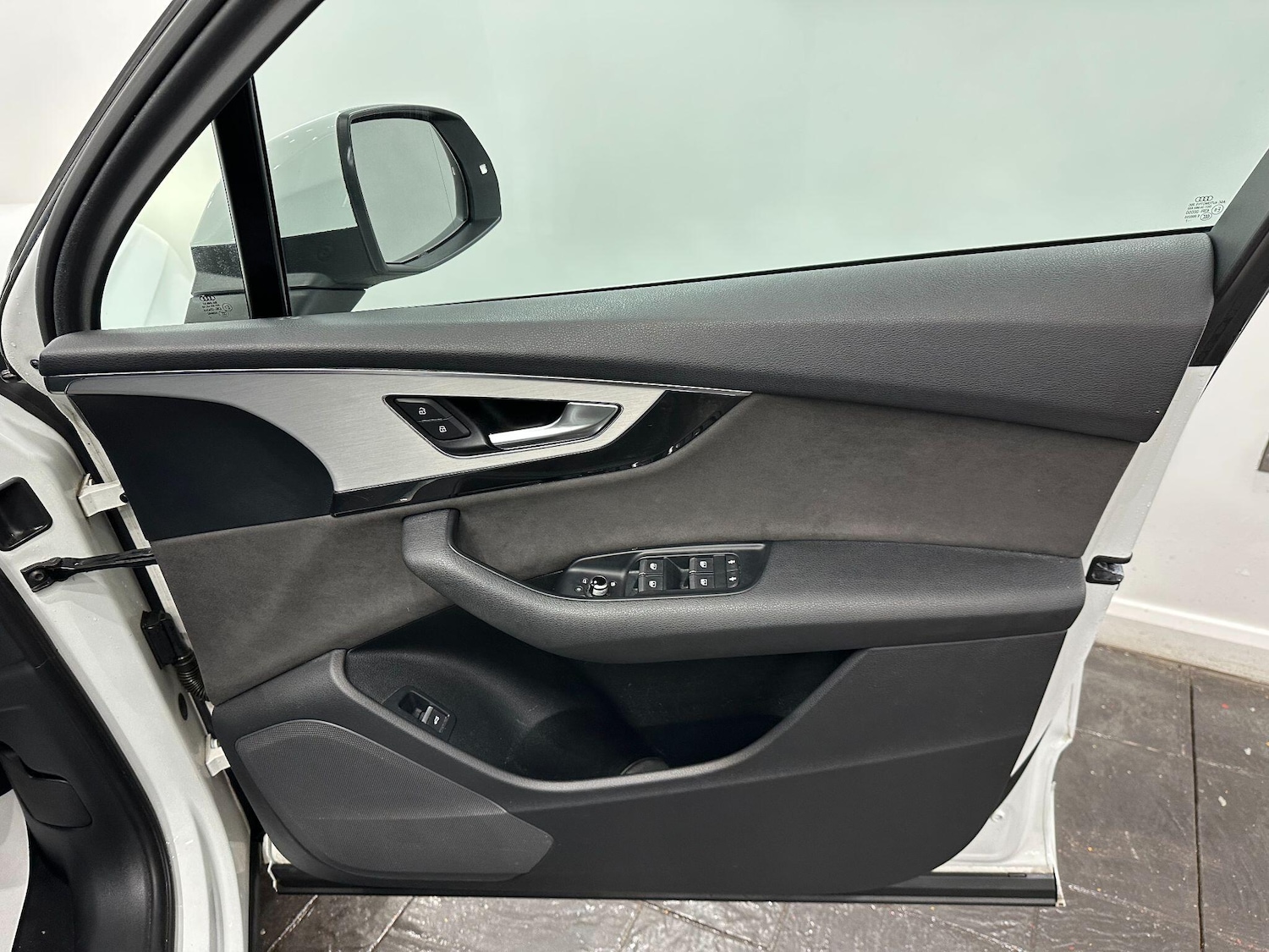 Used Audi Q7 2017 for sale - 77016913: Photo 30