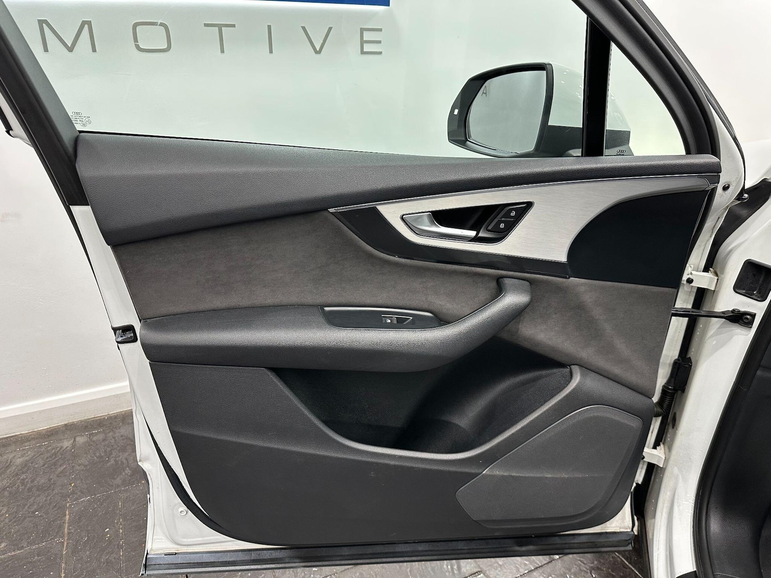 Used Audi Q7 2017 for sale - 77016913: Photo 55