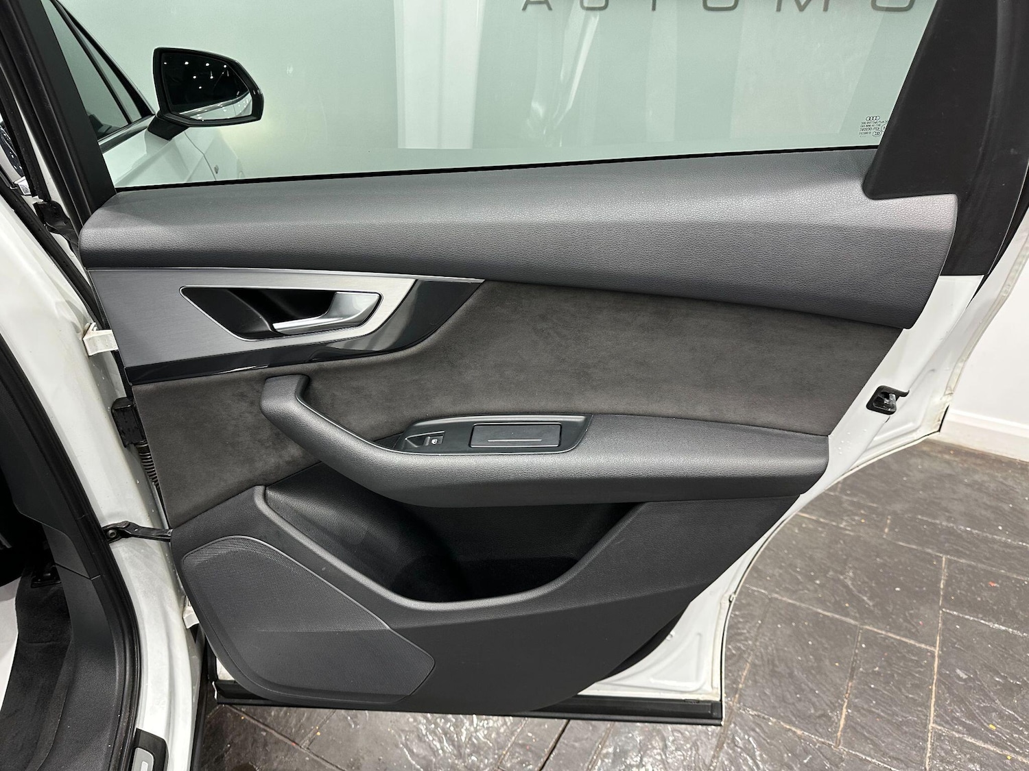 Used Audi Q7 2017 for sale - 77016913: Photo 64